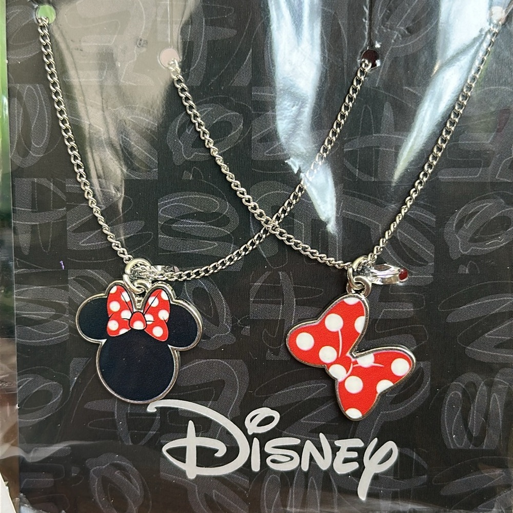 Disney Minnie Mouse Necklace Set